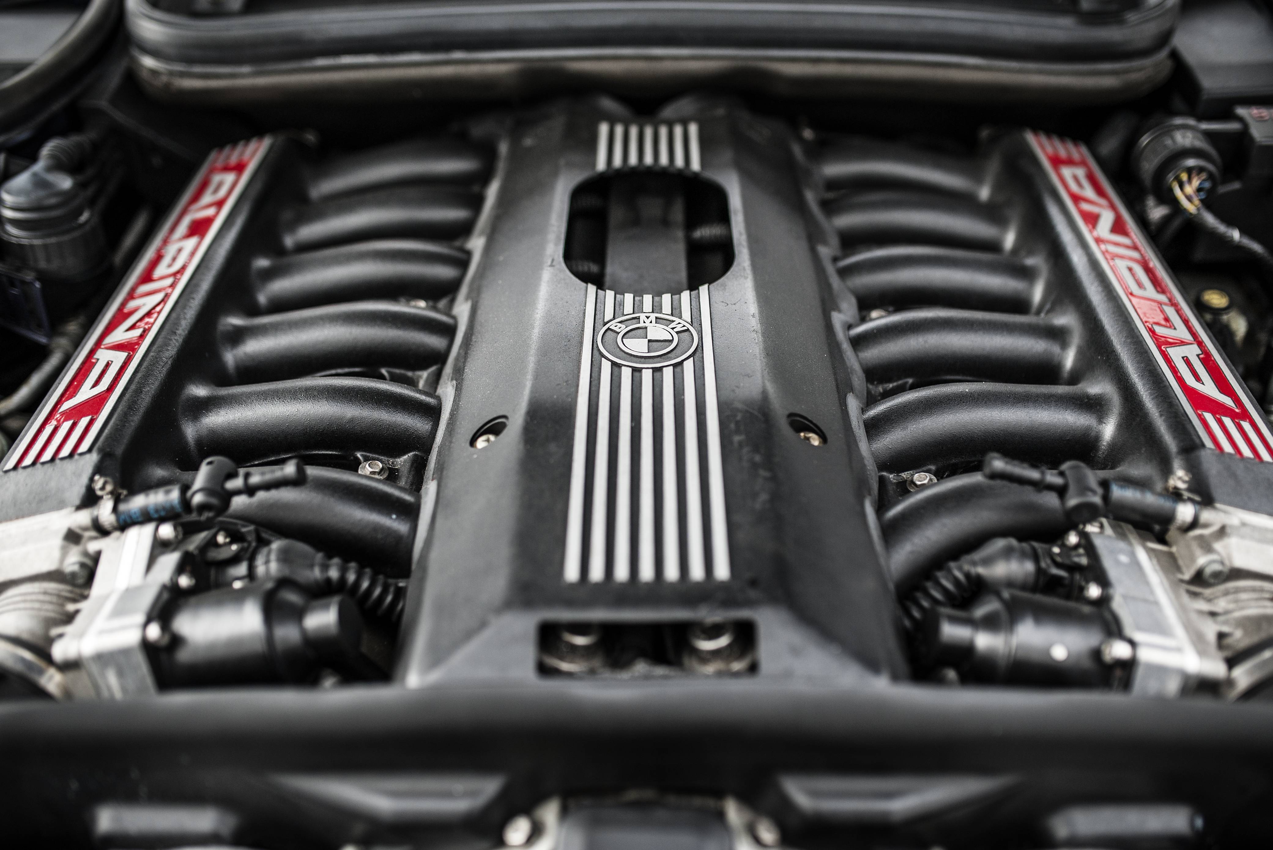 ALPINA B12 Coupé 5.7 (E31)