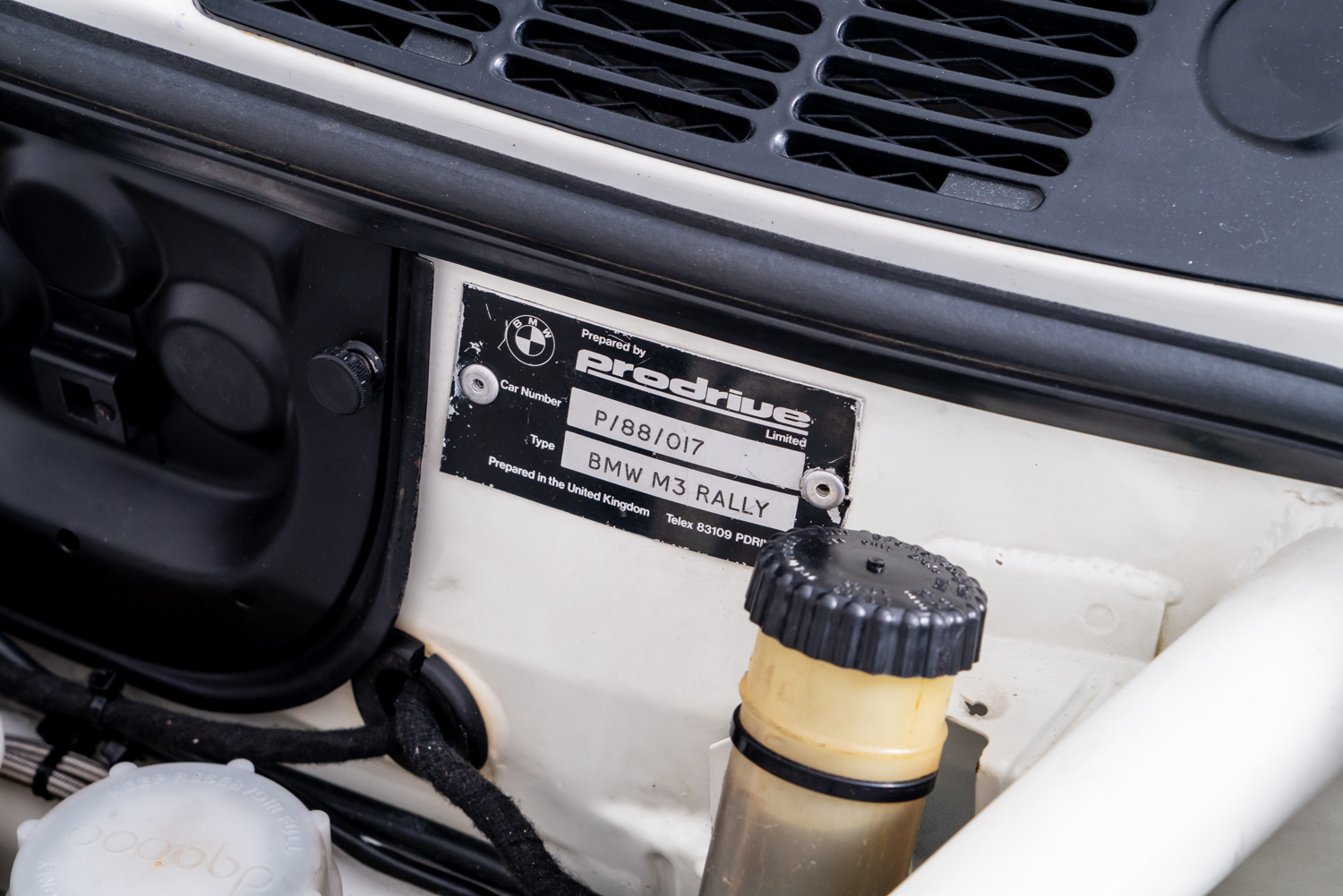 BMW M3 (E30) Rally Gr.A FINA BMW M3 (E30) Rally Gr.A FINA