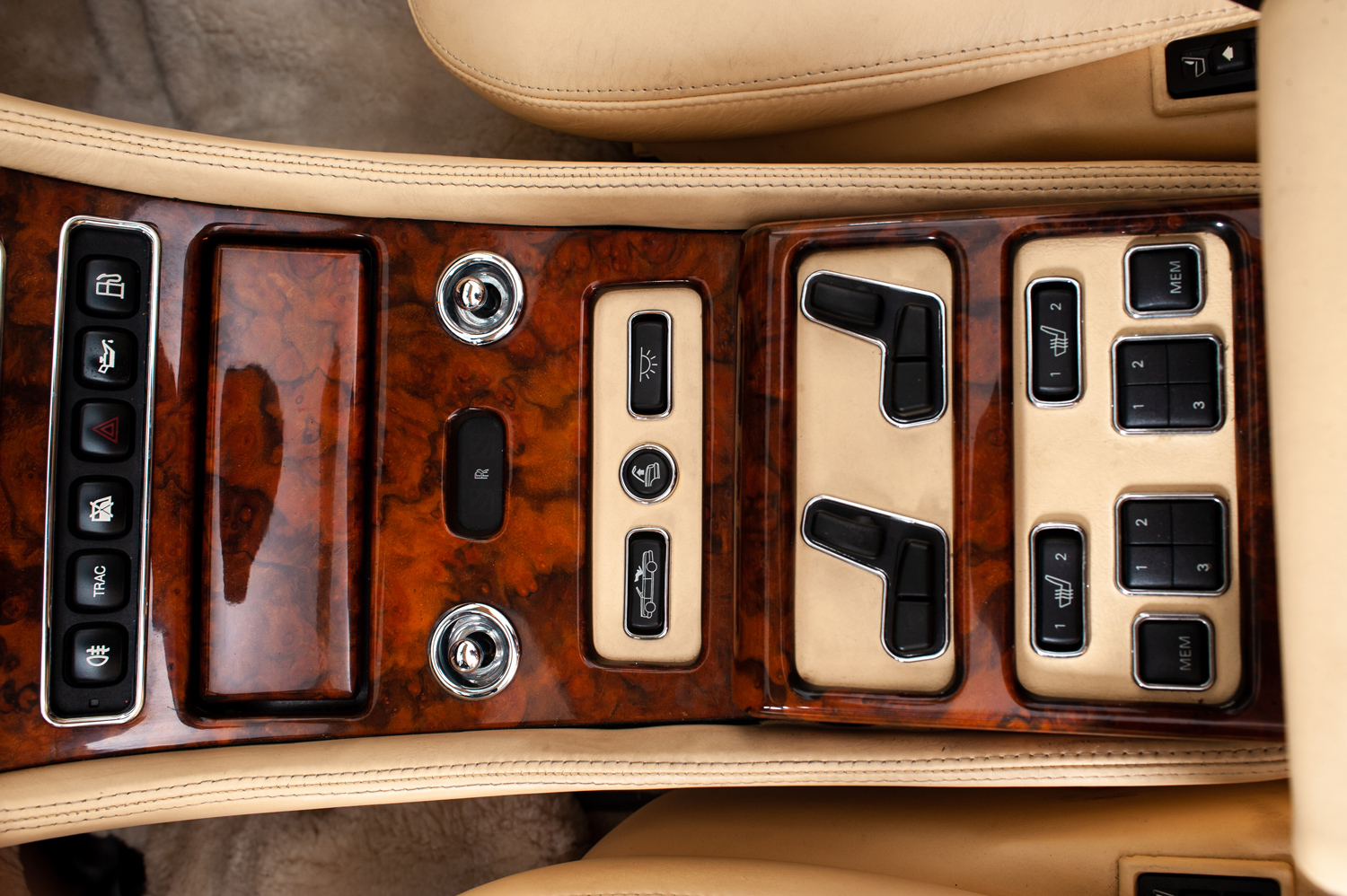 Rolls-Royce Corniche V