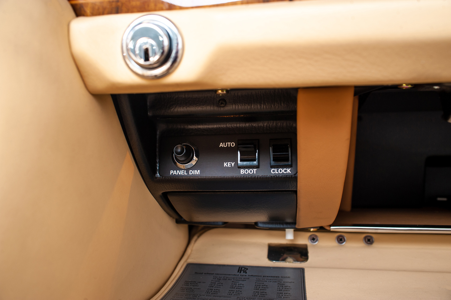 Rolls-Royce Corniche V